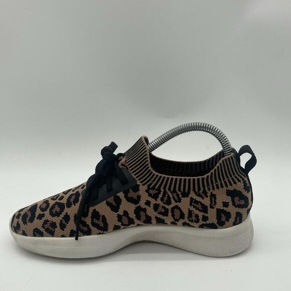 Womens Size 7.5 Skechers Ultra Flex Wild Expedition Shoes Leopard Print Sneakers - Picture 3 of 6